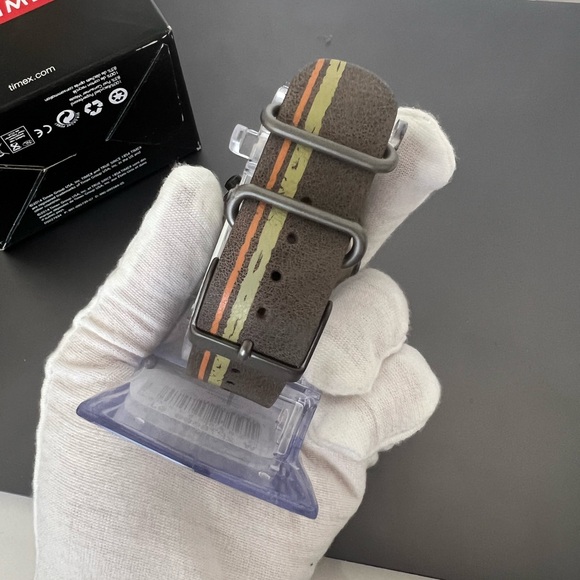 Timex Mens Weekender Watch Chronograph - Picture 3 of 4